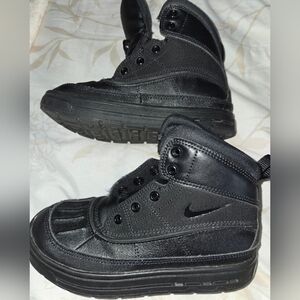 Nike ACG WATERPROOF Kids Black Boots 13C